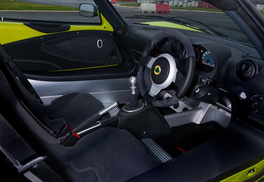  Lotus Elise S Cup 2015 года  (фото 29 из 31)